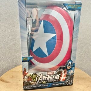 3D Light FX Marvel Captain America Shield 3D Wall Light, Red, White